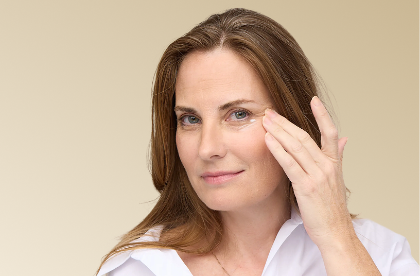 הגורמים המרכזיים להיווצרות קמטים מתחת לעיניים